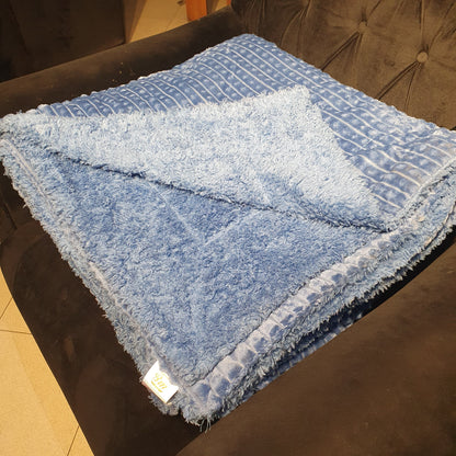 Traditional Blue Fleece Velvet Sherpa Blanket